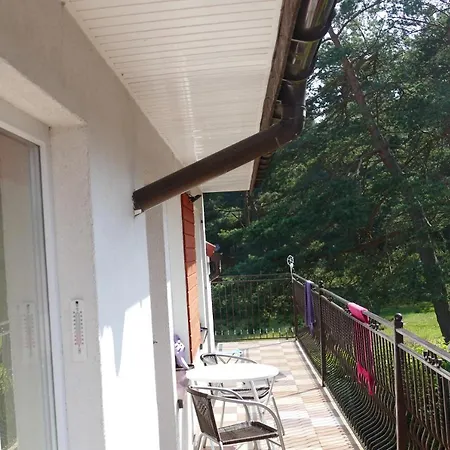 ゲストハウス Aloha Pokoje Wejscie Z Zewnatrz, 380m Od Morza, Na Skraju Lasu *